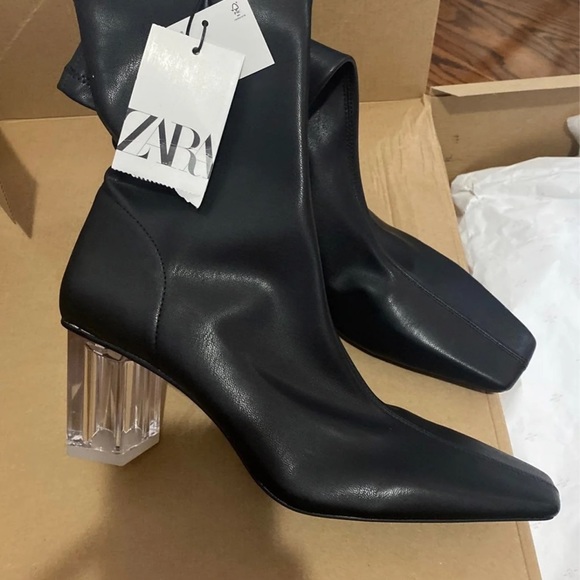 Zara Boots 7.5 - Picture 3 of 3